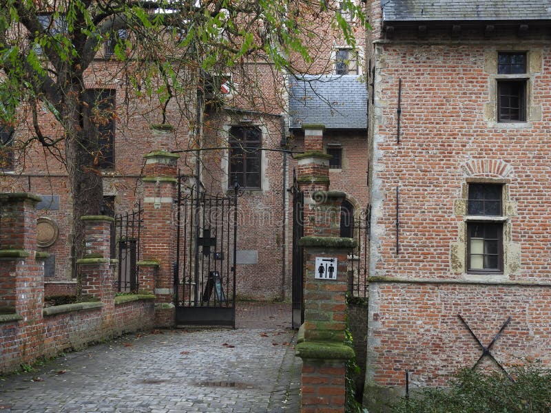 Walburg kasztel - St Niklaas, Belgia - obrazy stock Walburg kasztel - St Niklaas, Belgia - obrazy stock