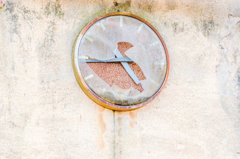 Wall clock