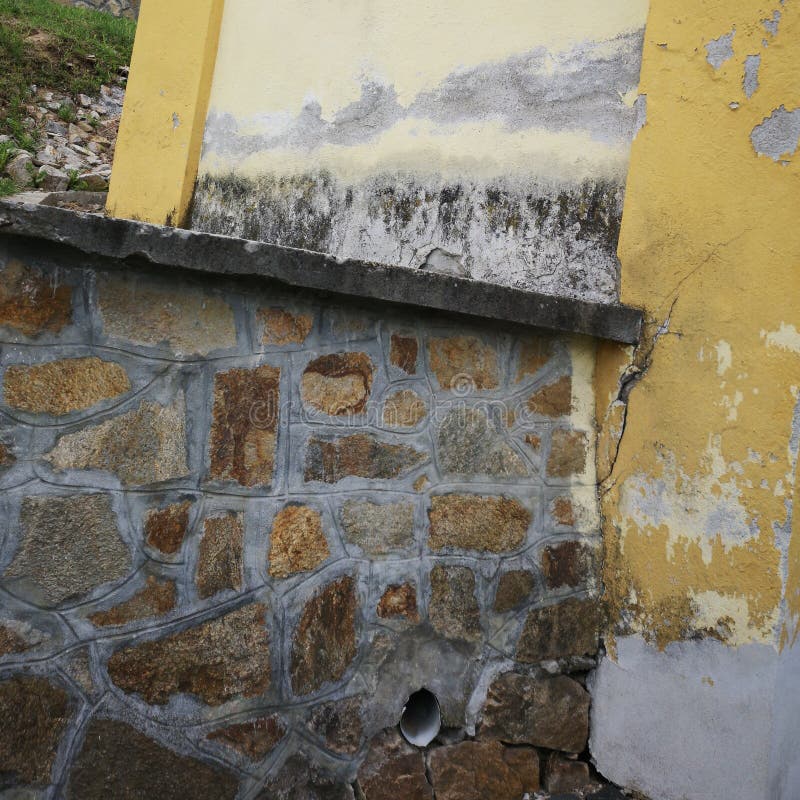 Dampness wall stock image. Image of dampness, colors 13533175