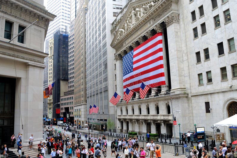 Wall Street at Night editorial photo. Image of lights 15814886