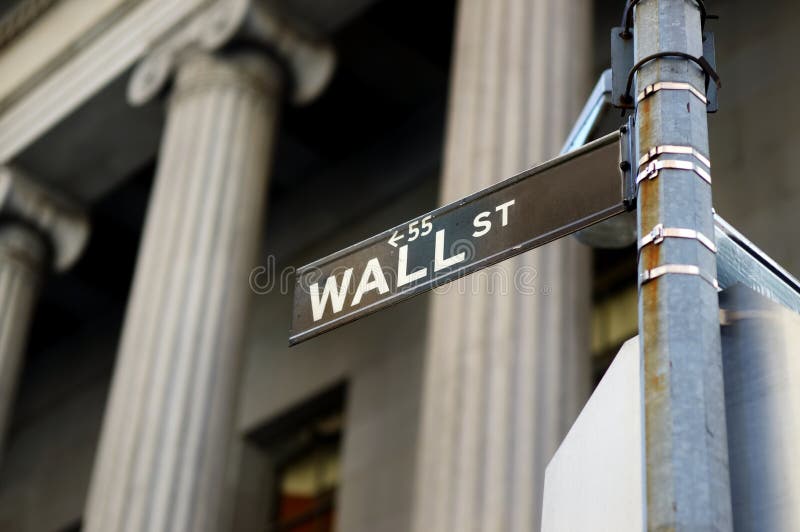 Wall Street assina dentro Manhattan do centro, New York imagem de stock royalty free Wall Street assina dentro Manhattan do centro, New York imagem de stock royalty free