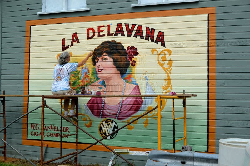 Walldogs editorial photo. Image of painting, side, paint 55928011