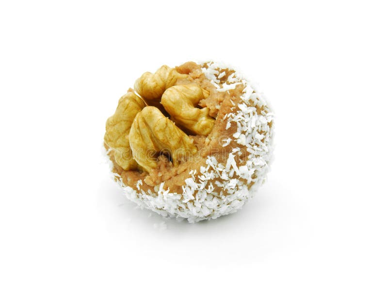 Walnut seed praline