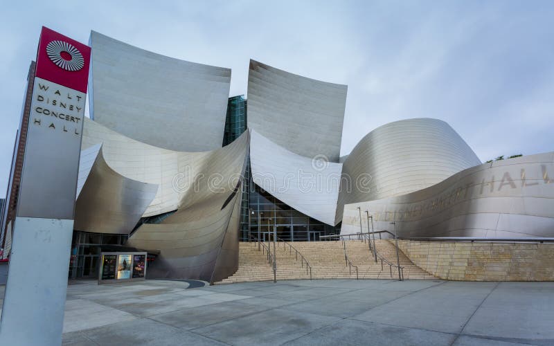 Walt Disney Concert Hall, het financiële district Van de binnenstad van de stad van Los Angeles, Californië, de Verenigde Staten stock afbeeldingen Walt Disney Concert Hall, het financiële district Van de binnenstad van de stad van Los Angeles, Californië, de Verenigde Staten stock afbeeldingen