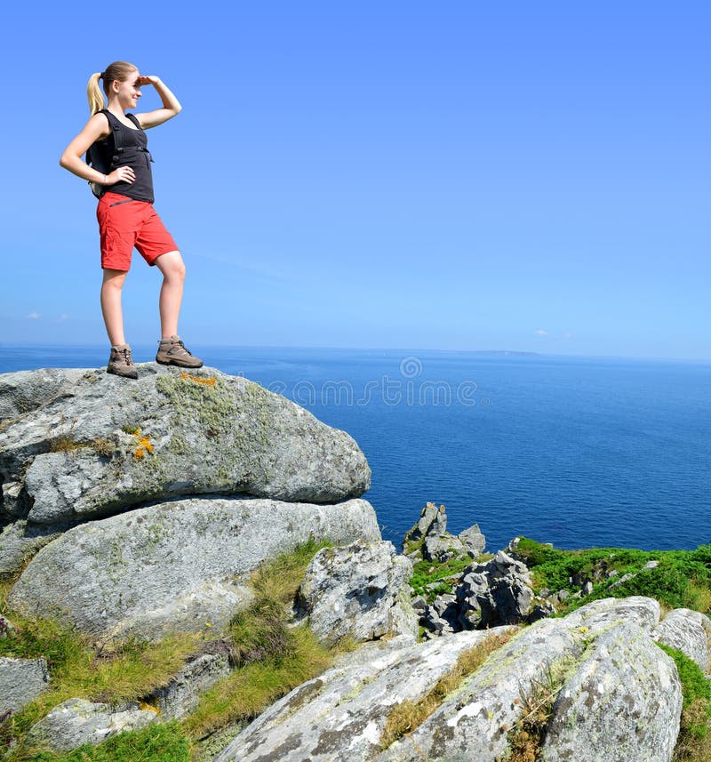 Wanderer auf der Atlantikküste stockbilder Wanderer auf der Atlantikküste stockbilder