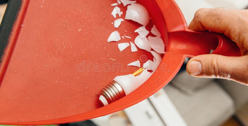 Warnhinweis auf einem elektronischen Gerät lizenzfreie stockfotos