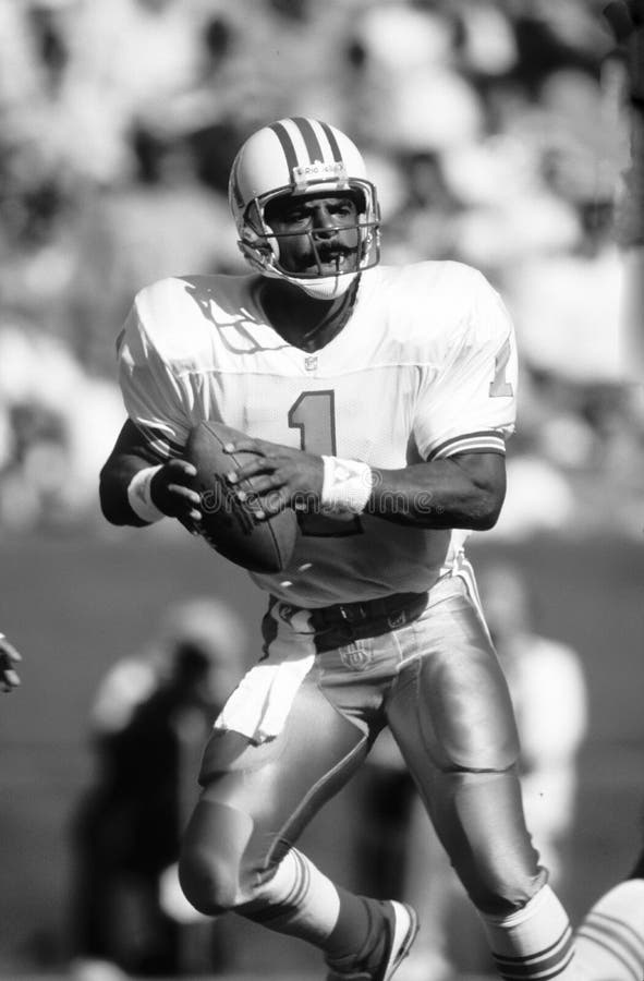 Image Gallery of Warren Moon