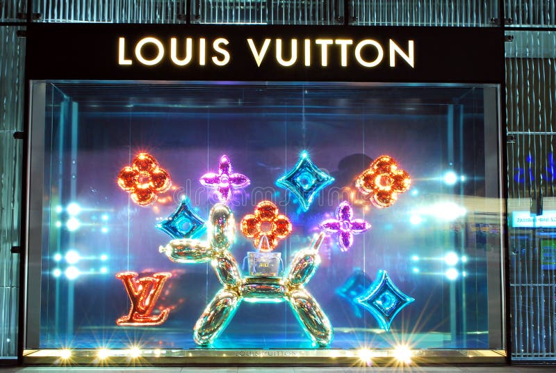 Louis Vuitton shop editorial photography. Image of accesories - 93160962