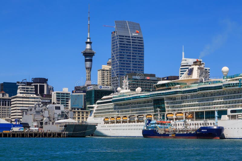 cruise ships around auckland