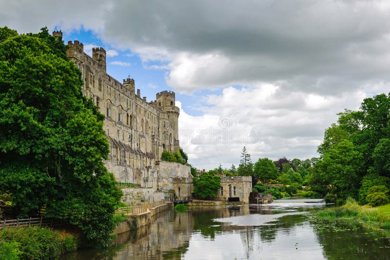 Warwick slott och flod Avon