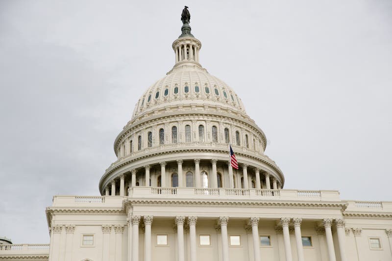 US Capitol, meeting place of the Senate and the House of Representatives