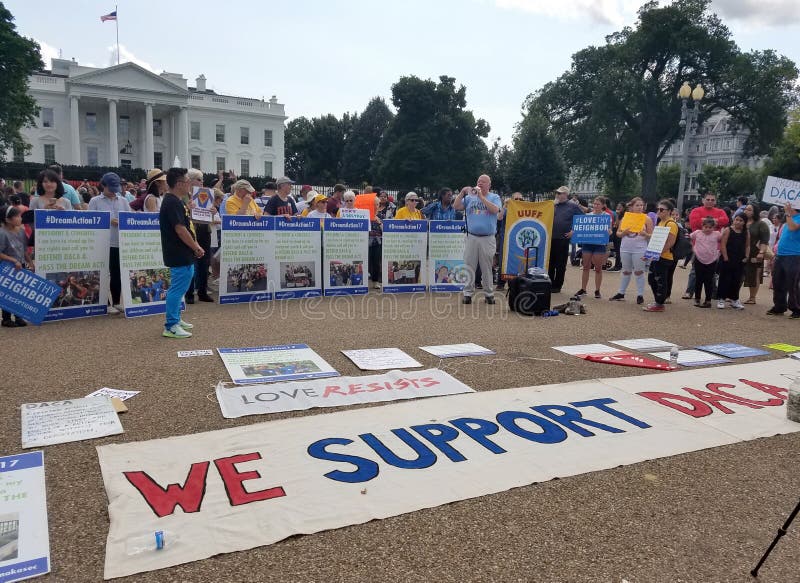 WASHINGTON DC - 3. September 2017: DACA- und TRAUM-Tatenproteste lizenzfreie stockfotografie WASHINGTON DC - 3. September 2017: DACA- und TRAUM-Tatenproteste lizenzfreie stockfotografie