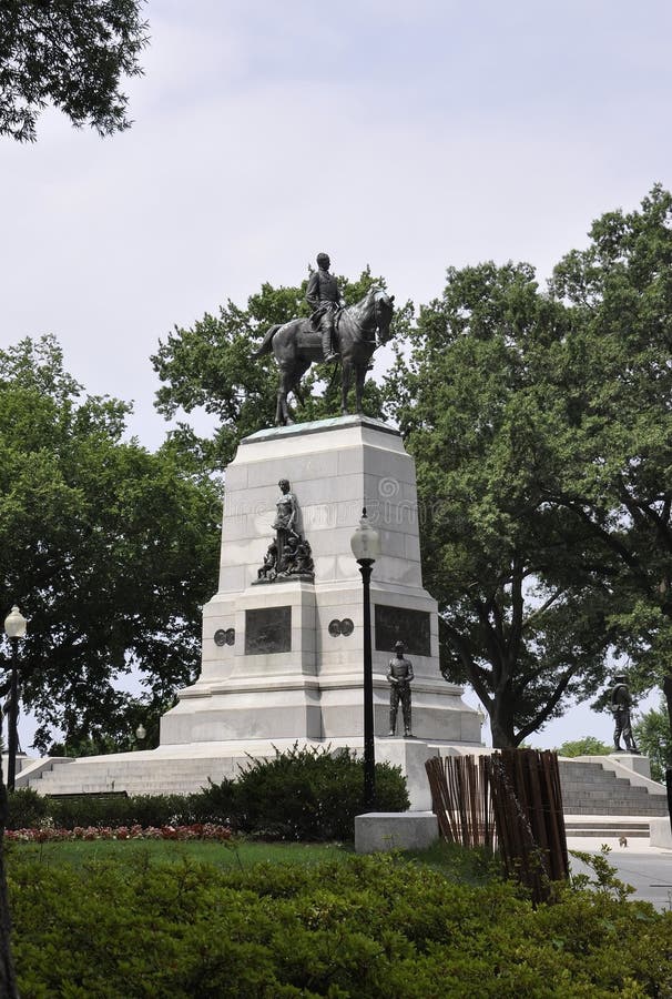Washington DC, στις 4 Ιουλίου 2017: Γενικό ιππικό άγαλμα W Τ Sherman από κεντρικός της Περιοχής της Κολούμπια ΗΠΑ της Ουάσιγκτον στοκ εικόνα Washington DC, στις 4 Ιουλίου 2017: Γενικό ιππικό άγαλμα W Τ Sherman από κεντρικός της Περιοχής της Κολούμπια ΗΠΑ της Ουάσιγκτον στοκ εικόνα