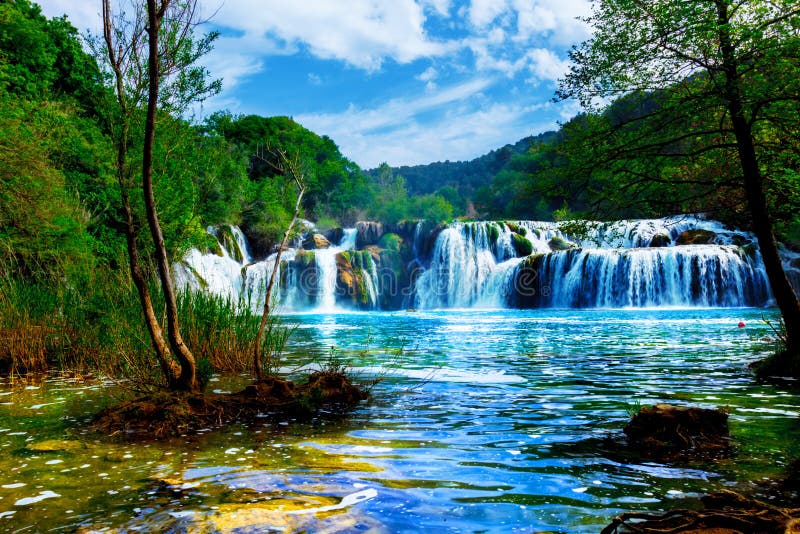 Wasserfälle des Krka lizenzfreies stockfoto Wasserfälle des Krka lizenzfreies stockfoto