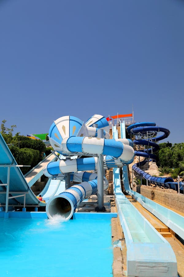 Wasserpark in Den Paphos Zypern Stockfoto Bild von spalten, himmel 155025814