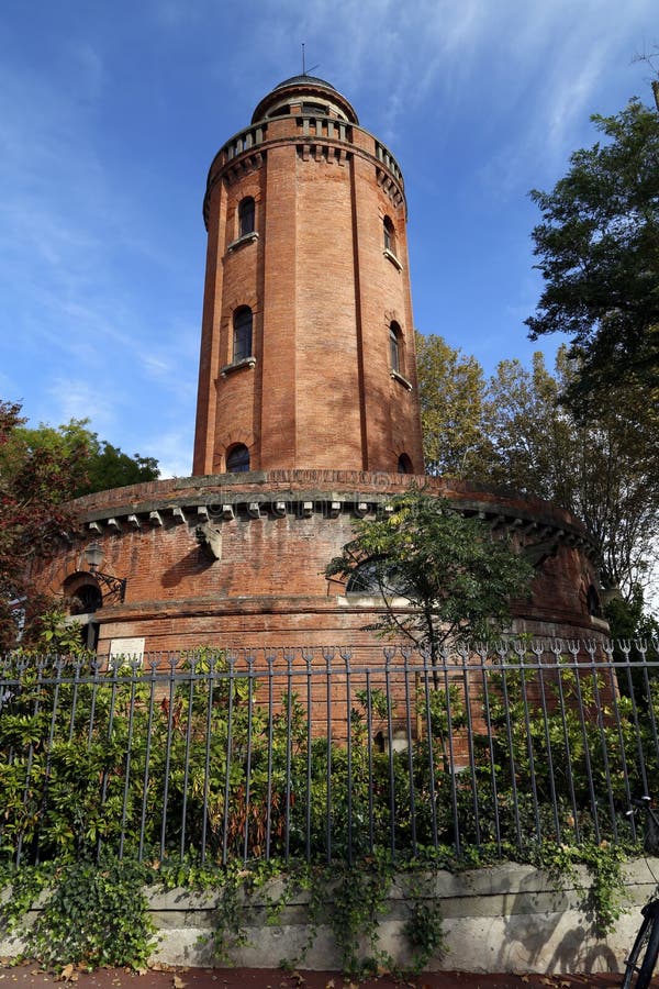 Wasserturm in Toulouse stockbilder Wasserturm in Toulouse stockbilder