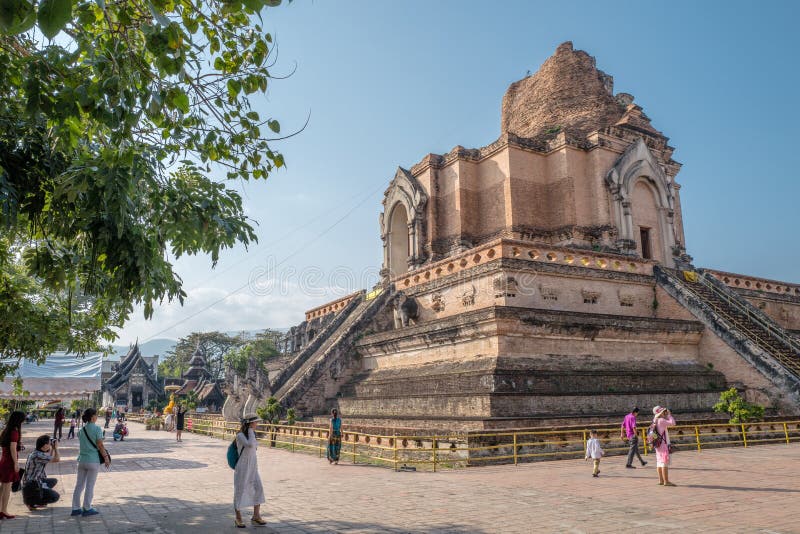 Wat Chedi Luang en Chiang Mai, Tailandia fotografía de archivo libre de regalías Wat Chedi Luang en Chiang Mai, Tailandia fotografía de archivo libre de regalías
