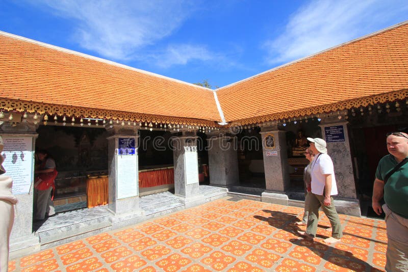 Facade De Temple Ecotown Gaura Vrindaban Hare Krishna Comunidade Fotografia  Editorial - Imagem de brasileiro, comunidade: 146681862