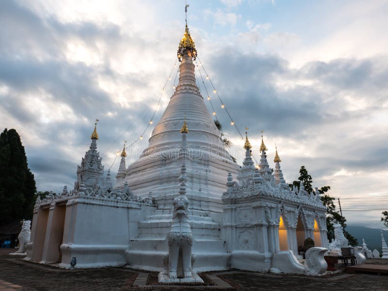 Wat Phrathat Doi Kongmu in Mae Hong Son, Thailand