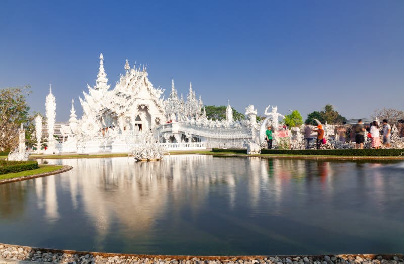 wat Rong Khun известный белый висок в Chiang Rai, Таиланде стоковое фото wat Rong Khun известный белый висок в Chiang Rai, Таиланде стоковое фото