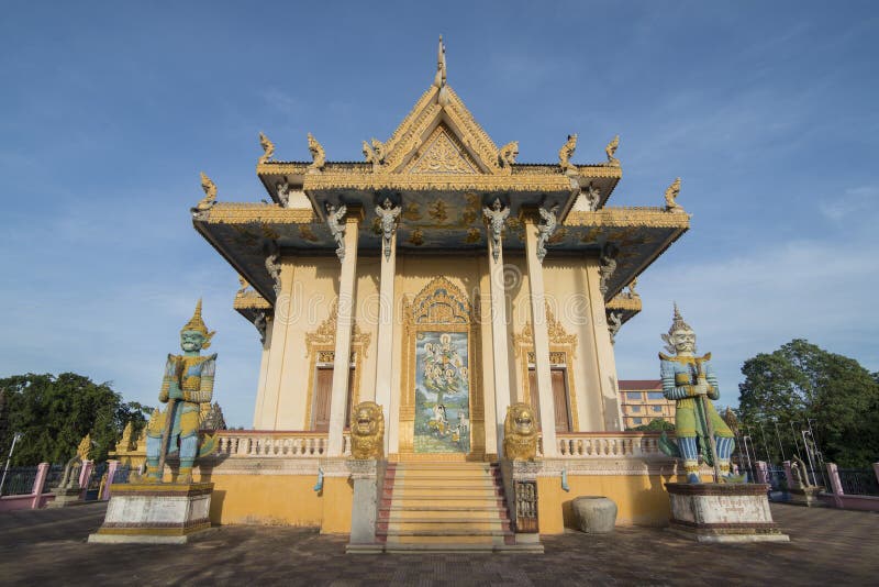 CAMBODIA BATTAMBANG WAT SANGKAE TEMPLE