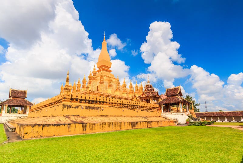 Wat Thap Luang i Laos royaltyfri fotografi Wat Thap Luang i Laos royaltyfri fotografi