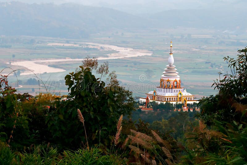 Wat Thaton-Tempel in Chiang Mai-Provinz lizenzfreie stockfotografie Wat Thaton-Tempel in Chiang Mai-Provinz lizenzfreie stockfotografie