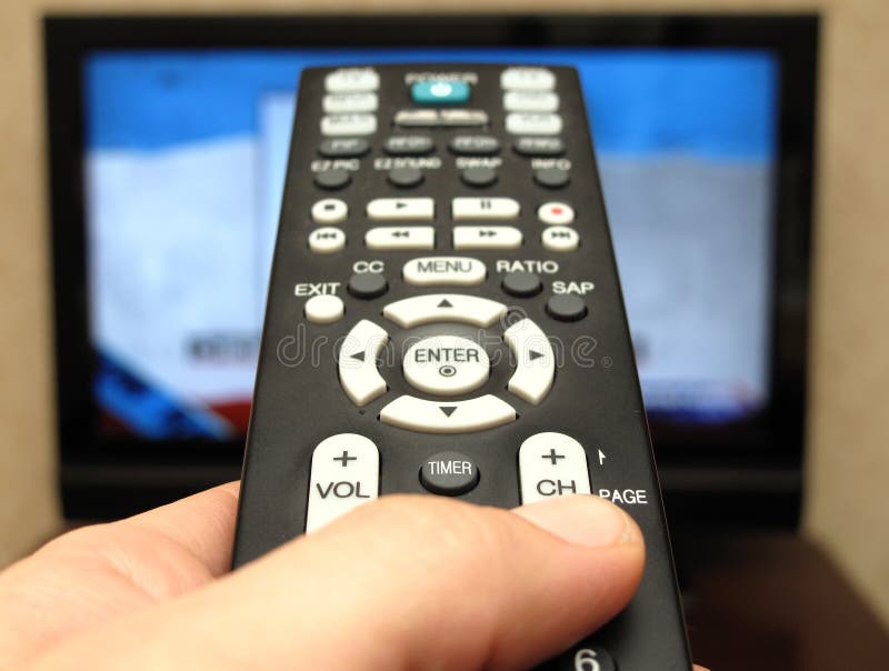 Diaľkové ovládanie zmena kanálov počas sledovania TV v pozadí.