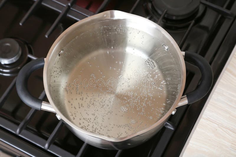 Water het koken royalty-vrije stock fotografie Water het koken royalty-vrije stock fotografie