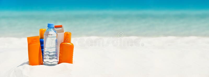 Acqua un il sole protezione crema sul Spiaggia.