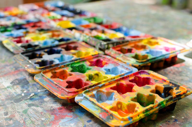 Watercolor tray and brush stock photo. Image of creative - 145483626