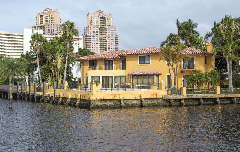 Waterfront real estate editorial photography. Image of ocean 73777462