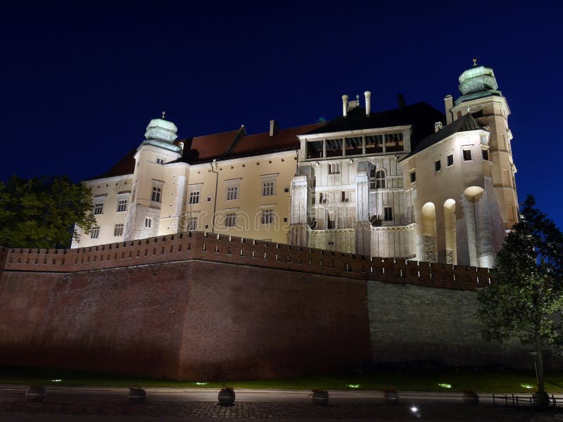 wawel de nuit de château images stock wawel de nuit de château images stock