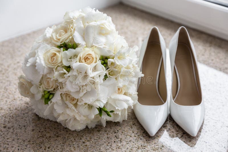 Bridal High Heel Shoes and Bouquet of Flowers Stock Image - Image of ...