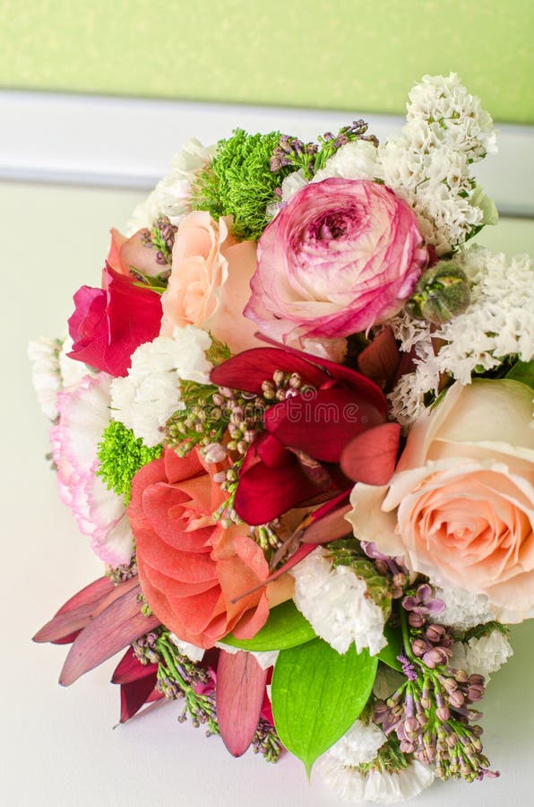 Wedding bunch on table stock photo. Image of beautiful 13912676