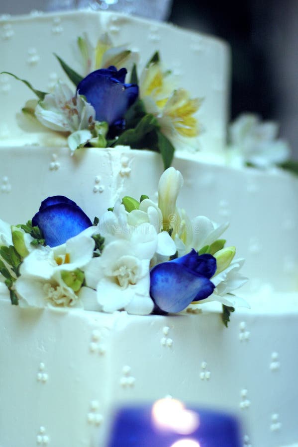 Wedding cake stock image. Image of food, flame, white, candle 191685