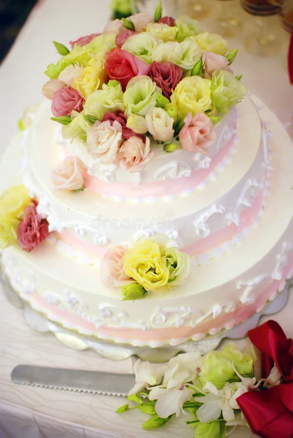 Wedding cake stock photo. Image of gold, marriage, taste 14377976