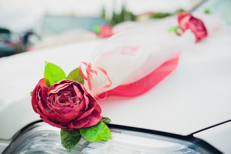 Wedding Car Decor Flowers Bouquet. Car Decoration Flowers Wedding