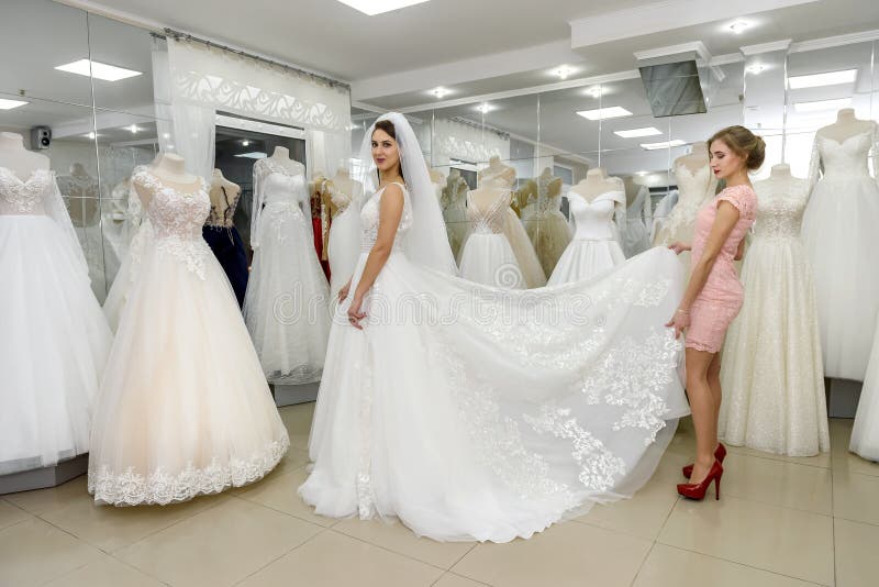 Great Wedding Dress Consultant  Don t miss out 