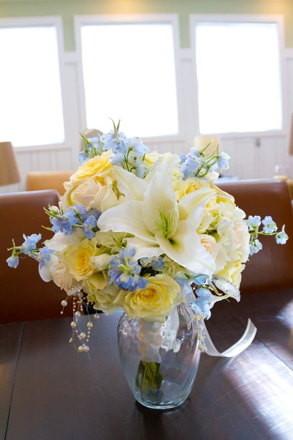 Wedding Decor Flowers stock photo. Image of flowers, arrangement 60915428