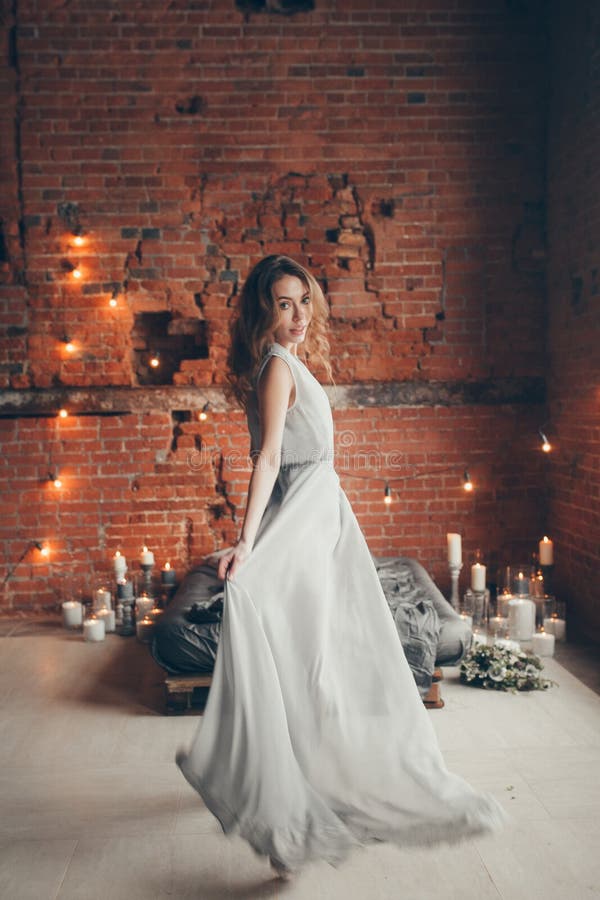 https://thumbs.dreamstime.com/b/wedding-european-style-beautiful-bride-groom-studio-wedding-european-style-101195167.jpg
