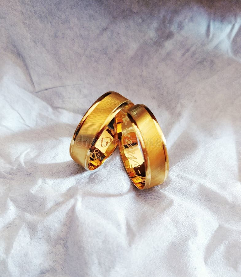 517 Wedding Rings Two Hearts Photos - Free & Royalty-Free Stock Photos