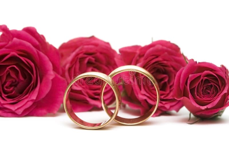 Wedding rings with flowers