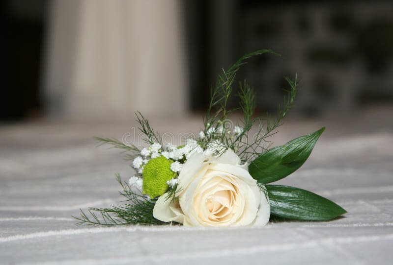 Bella da sposa bianco, rosa mazzo.