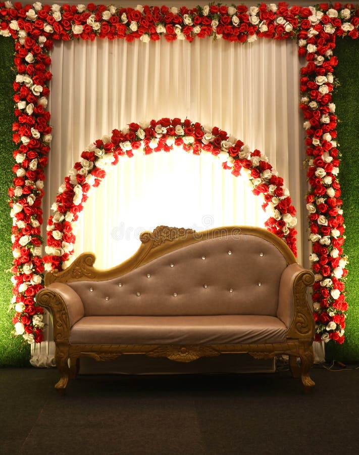 41 Best Wedding Stage Decoration Ideas in 2022