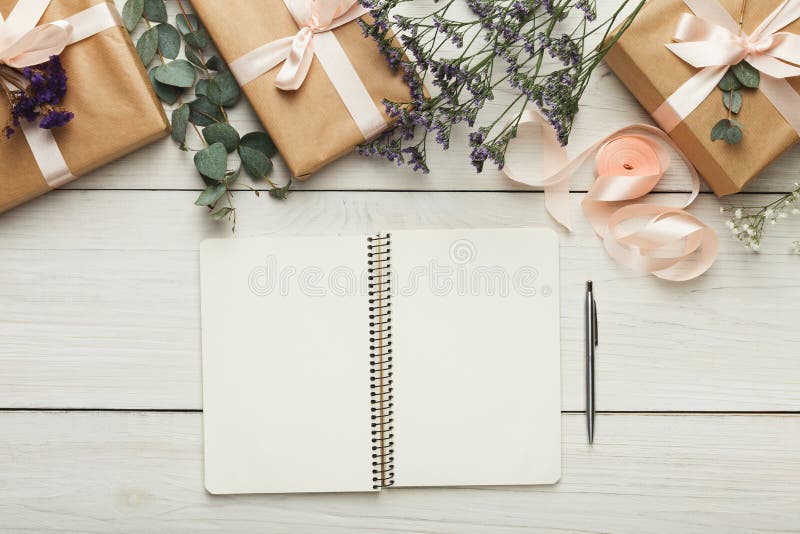 Organize the Background wedding organizer with these templates for invitation and card