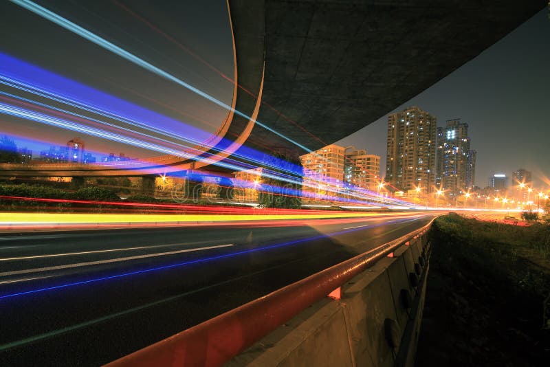 Wegbrug bij Nacht royalty-vrije stock afbeelding Wegbrug bij Nacht royalty-vrije stock afbeelding