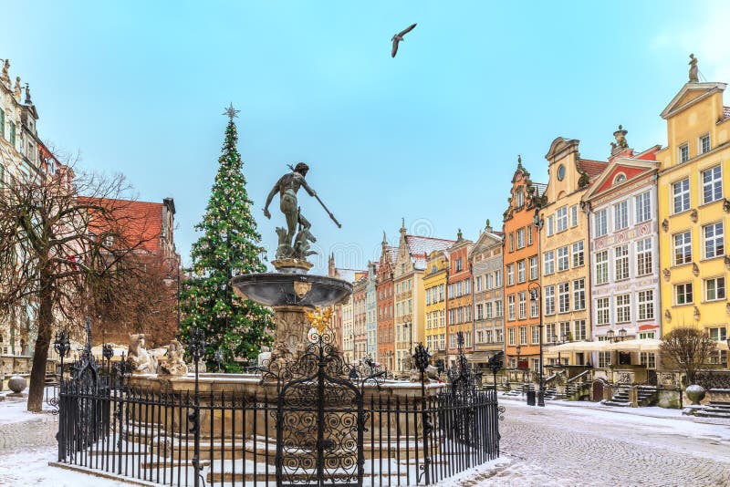 Weihnachten Gdansk, der des Neptun Brunnen im aufnahmefähigen Markt, keine Leute lizenzfreie stockfotografie Weihnachten Gdansk, der des Neptun Brunnen im aufnahmefähigen Markt, keine Leute lizenzfreie stockfotografie