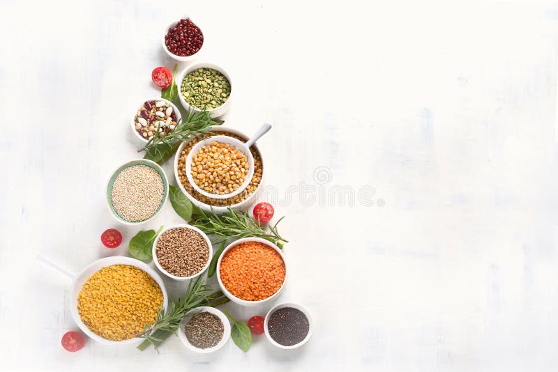 Weihnachtsbaum gemacht von der gesunden Nahrung lizenzfreie stockfotografie Weihnachtsbaum gemacht von der gesunden Nahrung lizenzfreie stockfotografie