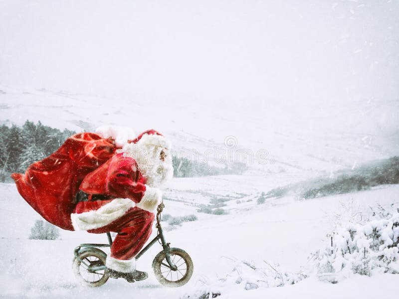 Weihnachtsmann Auf Fahrrad Fotos Kostenlose Und Royalty Free Stock Fotos Von Dreamstime